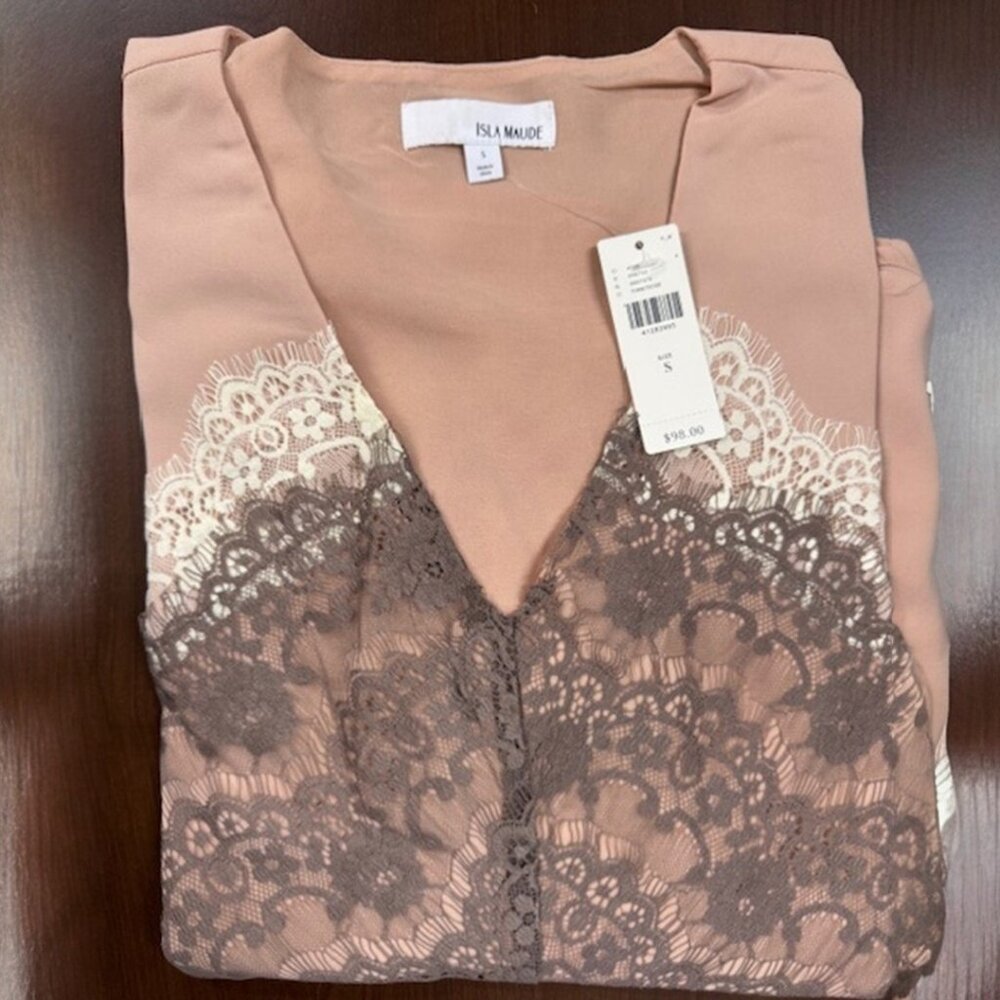 NWT Anthropologie Tiered Lace Blouse by ISLA MAUDE - Picture 4 of 6